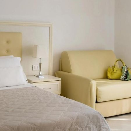 Residence Suite Smeraldo Riccione Exterior photo