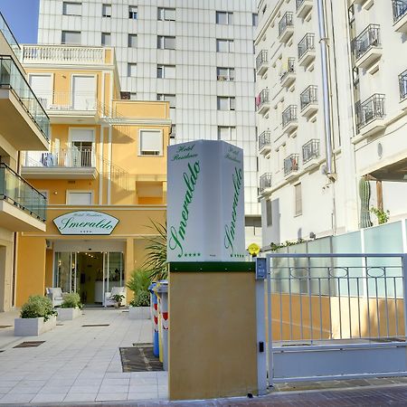 Residence Suite Smeraldo Riccione Exterior photo