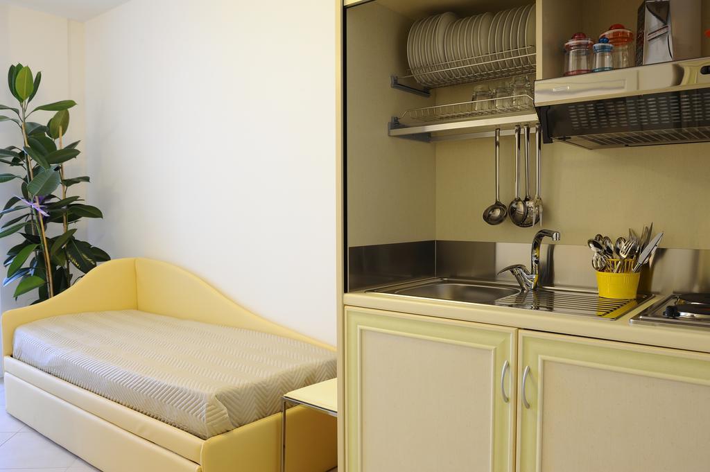 Residence Suite Smeraldo Riccione Exterior photo