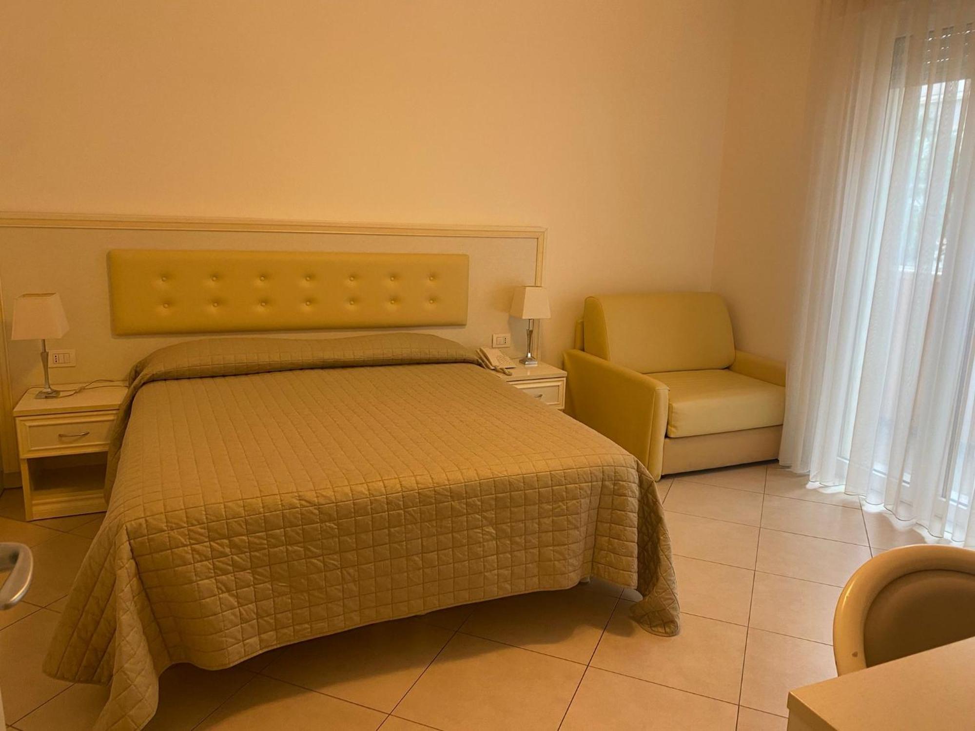 Residence Suite Smeraldo Riccione Exterior photo