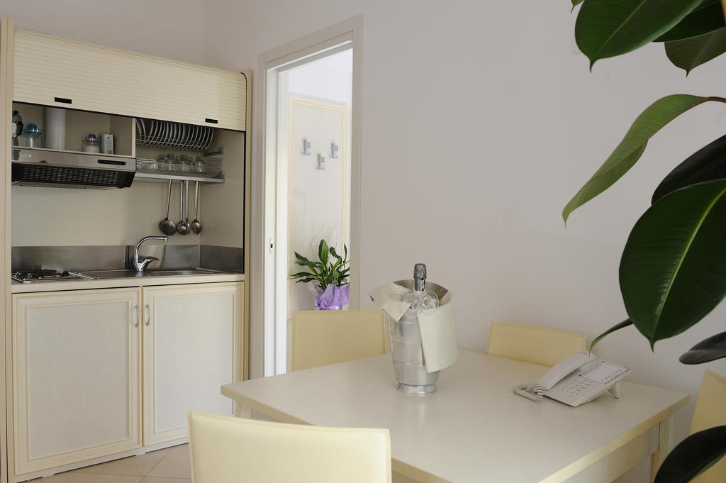 Residence Suite Smeraldo Riccione Room photo