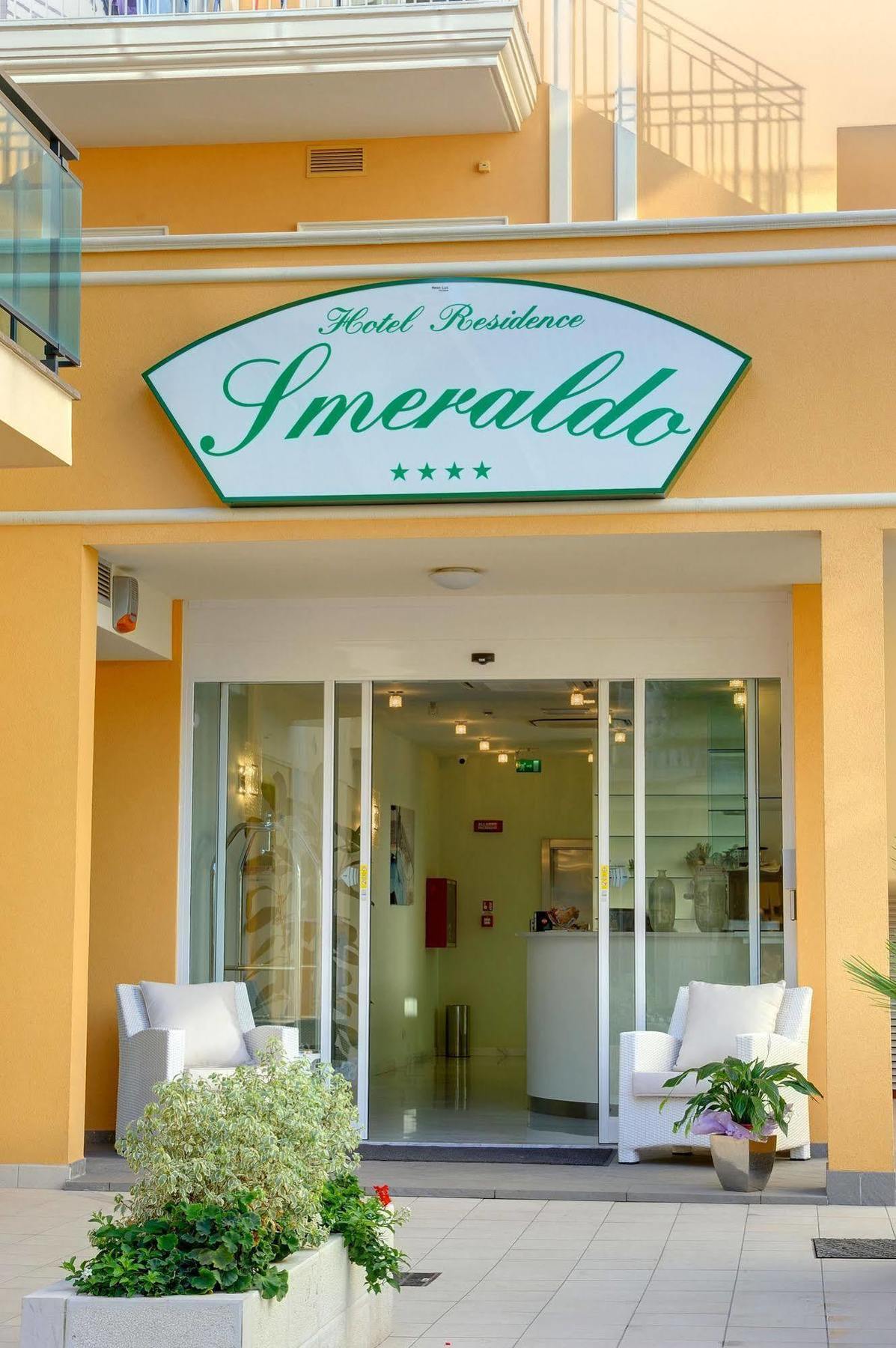 Residence Suite Smeraldo Riccione Exterior photo
